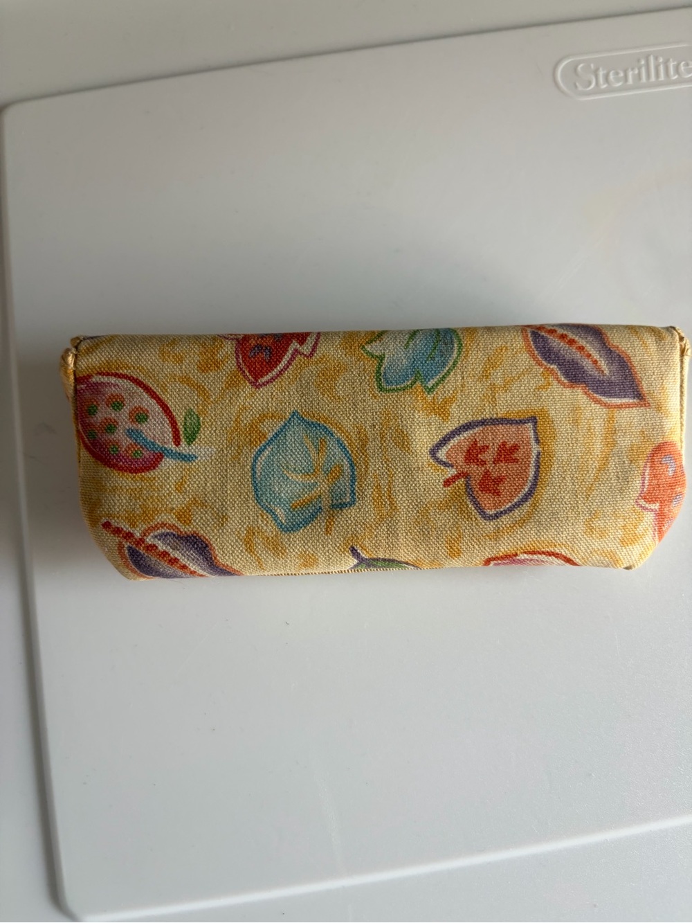 Vintage Yellow Leaf-Print Fabric Sunglasses Case